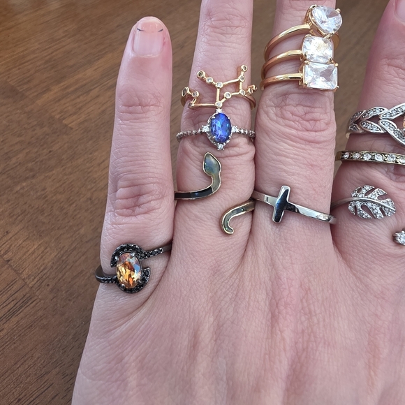 64 Piece Vintage To Costume To Fashion Ring Lot Bundle Estate - Picture 6 of 16